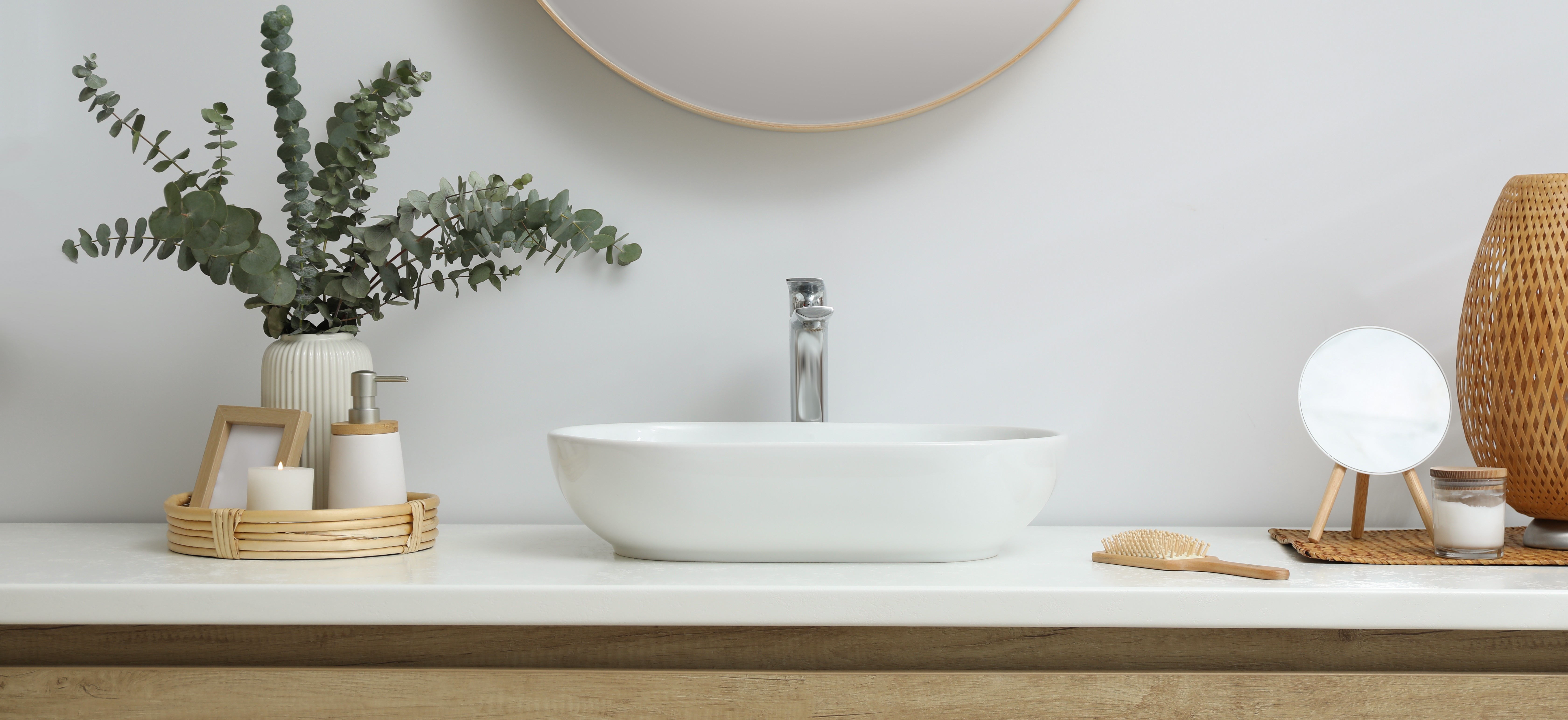 Modern bathroom vanity